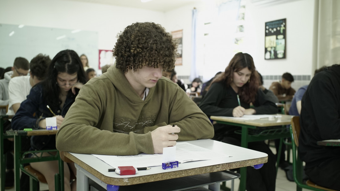 O investimento total no programa Educação Levada a Sério é de R$ 4,1 bilhões, o maior da história da educação catarinense