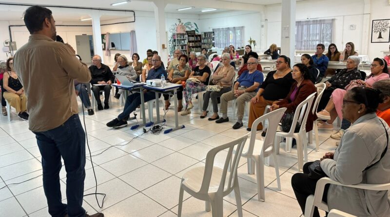 A iniciativa busca promover informação, autocuidado e qualidade de vida para a população idosa