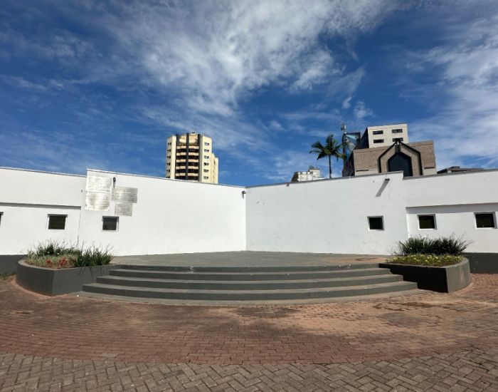 Secretaria de Obras assume manutenção da Praça da Cidadania em Brusque