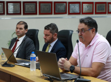 Jean prestou depoimento acompanhado de dois advogados
