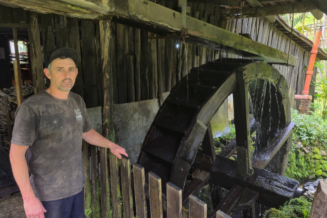 Gilmar Cezar, um dos proprietários do antigo Engenho do Novo, fez questão de manter a tradição dos seus antepassados