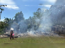 A ação rápida dos vizinhos impediu que o fogo se espalhasse e causasse maiores prejuízos