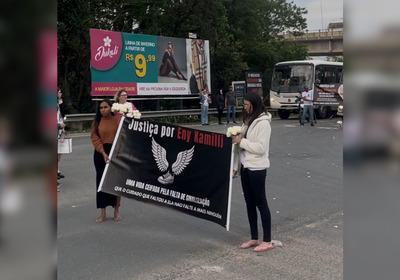 Familiares, amigos e comunidade em geral se manifestaram de forma pacífica