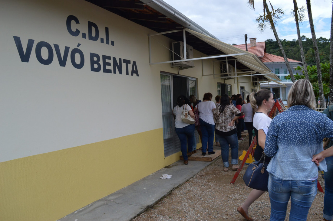 Crianças do CDI Vovó Benta, após completarem três anos, vão para o CDI Emília Theiss