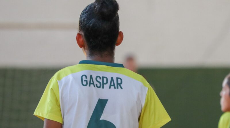 Os atletas participam nas modalidades de judô, karatê, tênis e xadrez