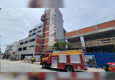No momento do colapso, sete pessoas estavam na área atingida