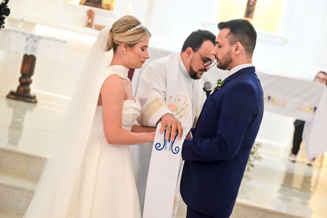 Maria Júlia Testoni e Diego Roberto Ayroso escolheram marcar, para sempre, os traços mais lindos do amor