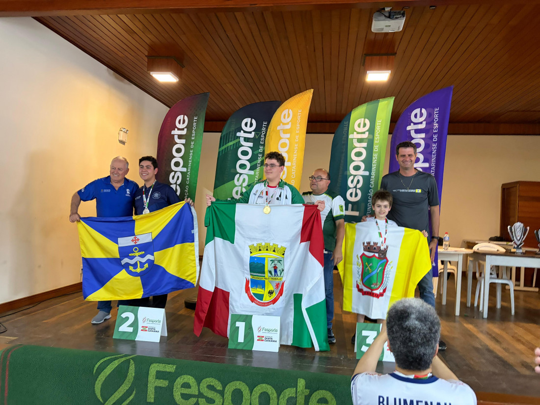 Sebastian dividiu o pódio com enxadristas bem mais experientes