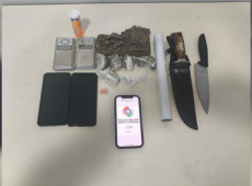 O homem, que já tinha antecedentes, foi conduzido à Central de Polícia Civil