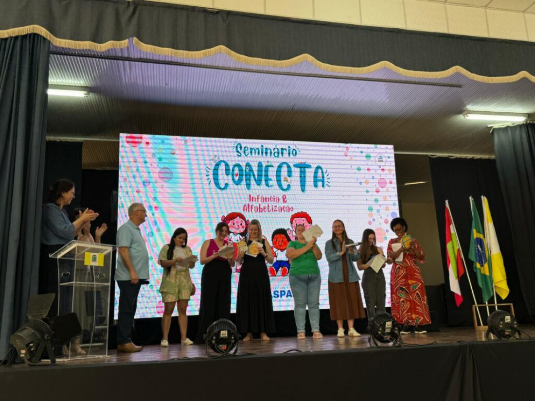 Foram 54 projetos pedagógicos apresentados