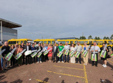 Governo de SC anuncia 100 novos ônibus escolares para transporte de estudantes das redes públicas de ensino
