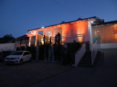 O espaço está localizado próximo da Vila Germânica, em Blumenau