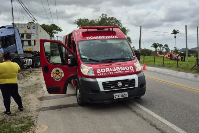 Ambulância da corporação de Ilhota