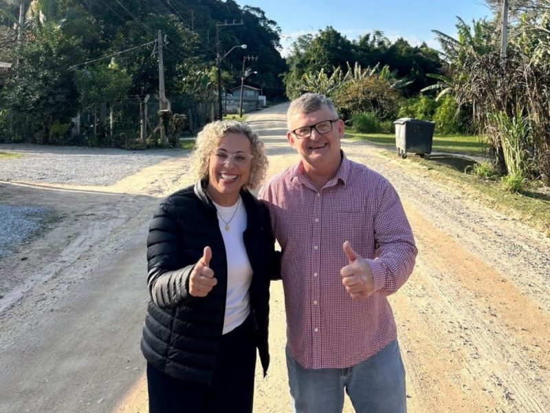 A deputada Ana Paula e o vereador Dionísio Bertoldi