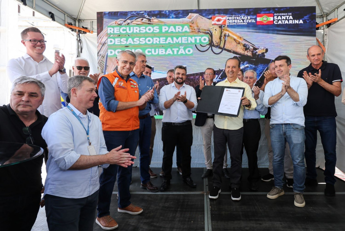 Governo do Estado investe R$ 9 milhões para desassoreamento do Rio Cubatão e afluentes, em Santo Amaro da Imperatriz
