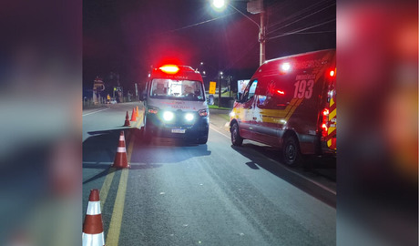 O condutor da segunda motocicleta envolvida no acidente deixou o local antes da chegada de bombeiros