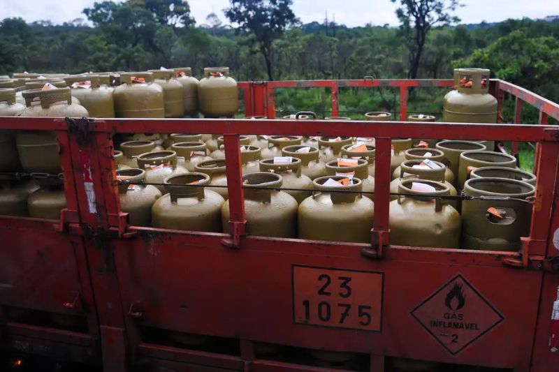 Gás gratuito para 1 milhão de famílias tem início hoje
