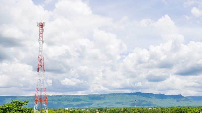 O projeto prevê incentivos fiscais, instalação de 688 novas antenas e estímulo ao uso de fibra óptica