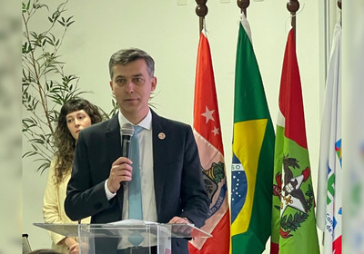 Wan-Dall afirma ter separado rigorosamente seus perfis pessoais da comunicação institucional e vê motivação política na denúncia