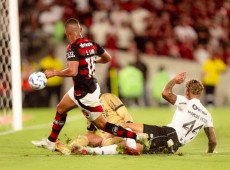 Samuel marca o gol que garantiu o nono título nacional do Mengo