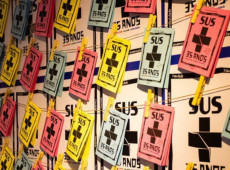 Ministério da Saúde disponibiliza visitas mediadas à exposição dos 35 anos do SUS
