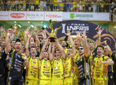 Jaragu&aacute; Futsal faz hist&oacute;ria com hexacampeonato da Liga Nacional
