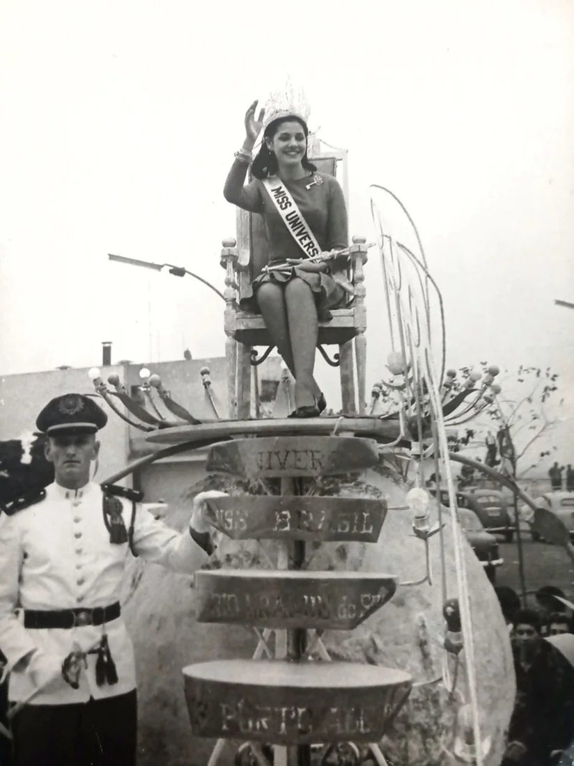 No retorno ao Brasil, a Miss Universo desfilou em carro aberto