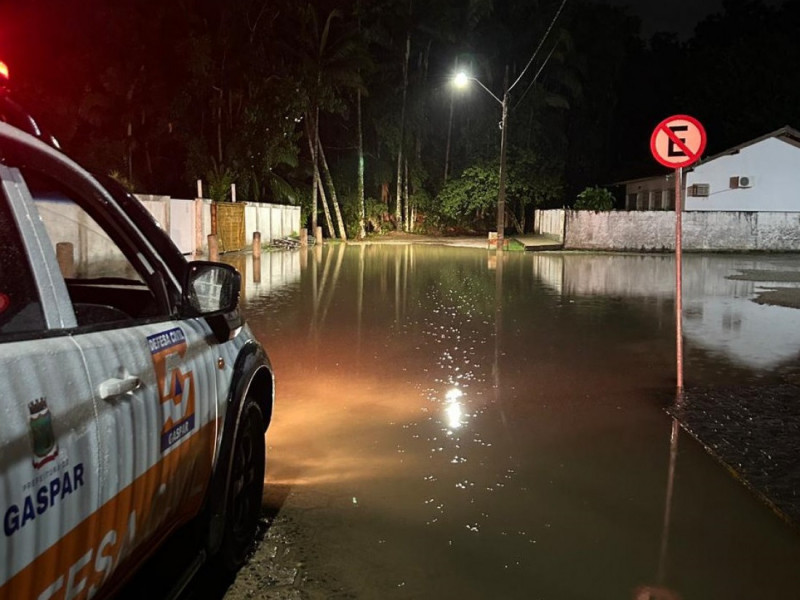 Chuva provoca alagamentos em diversos pontos da cidade de Gaspar