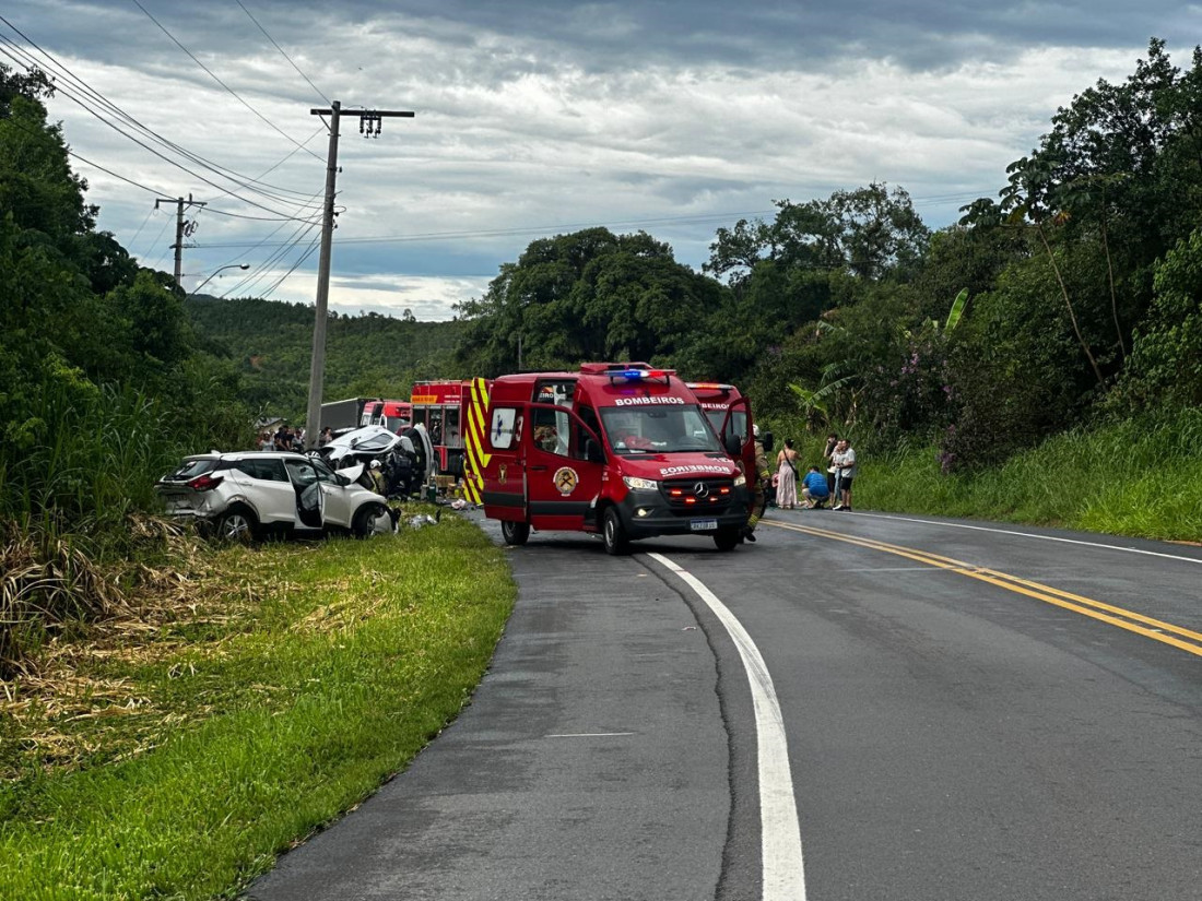 Colisão deixou um morto e seis feridos