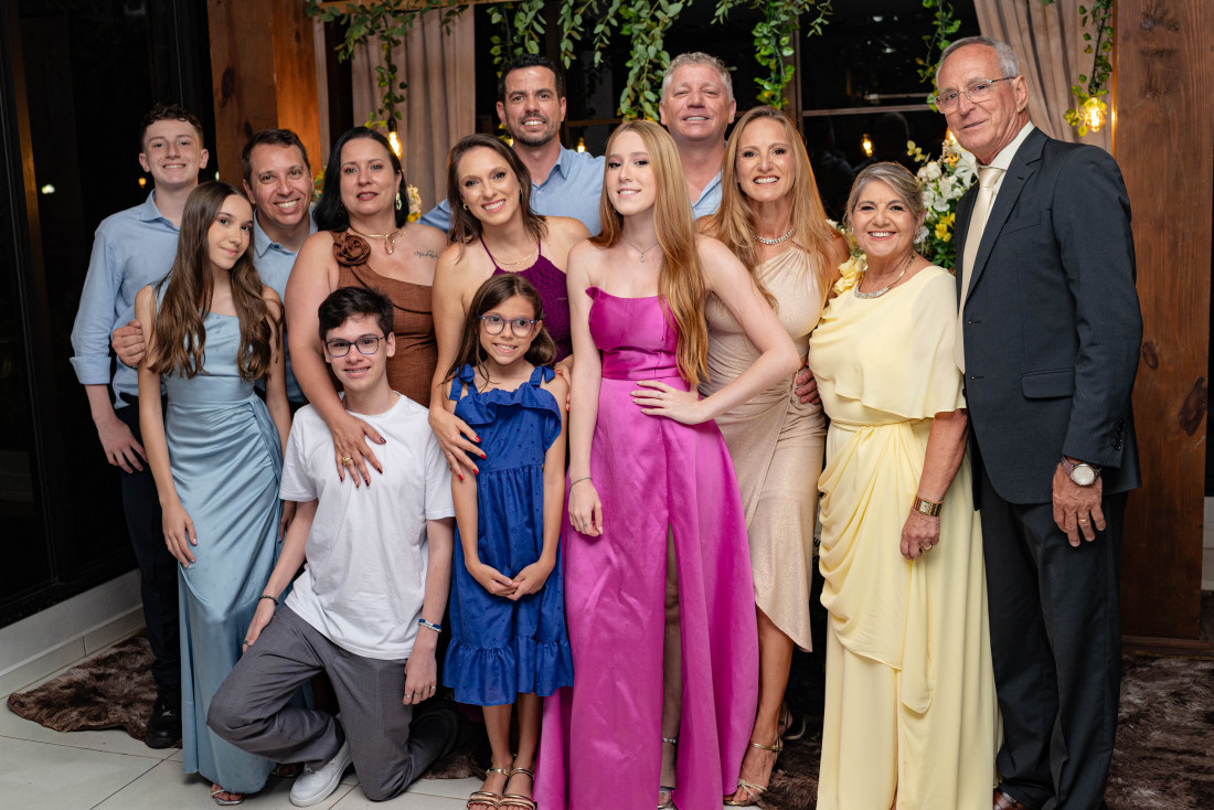 E com o amor pelos filhos, vem a grande fam&iacute;lia.  