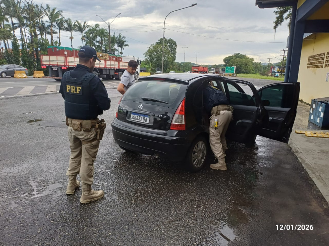 A policial assumiu o trabalho de parto