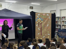 Pais podem levar seus filhos &agrave; biblioteca para momentos de conta&ccedil;&atilde;o de hist&oacute;rias