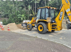 Os trabalhos abrangem diferentes bairros do munic&iacute;pio