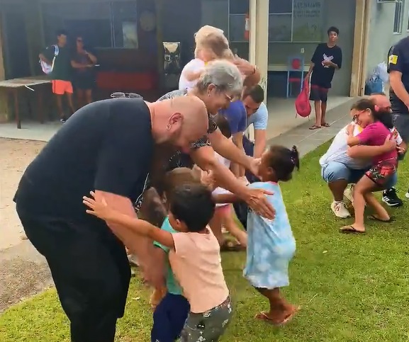 Integrantes do Grupo Volks Gaspar visitaram o Lar Maria de Nazar&eacute;