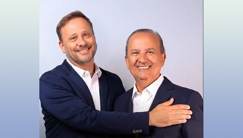 Adriano (&agrave; esquerda) vai precisar deixar a Prefeitura para concorrer a vice-governador