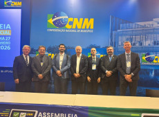 Servidores de Brusque e Blumenau passam a integrar o Conselho Superior do Comit&ecirc; Gestor do IBS