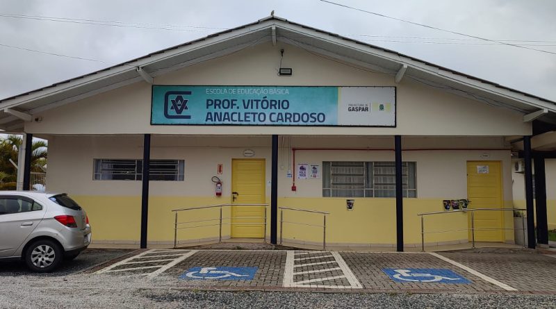 Pais estariam enfrentando dificuldades para transporte escolar dos filhos para a Escola Vit&oacute;rio Anacleto Cardoso