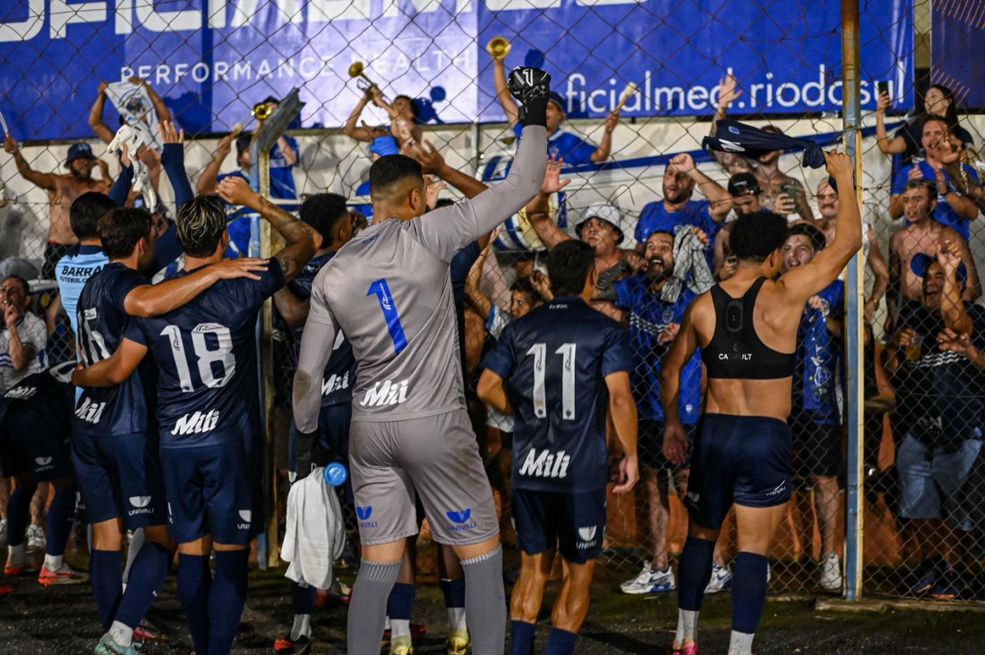 A festa do Barra FC ao lado de sua torcida em Rio do Sul