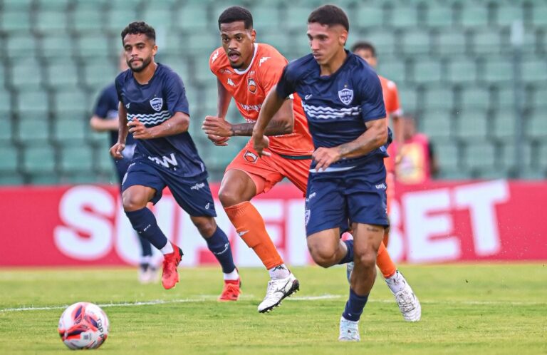 Cambori&uacute; e Barra FC empataram no jogo de ida da semifinal