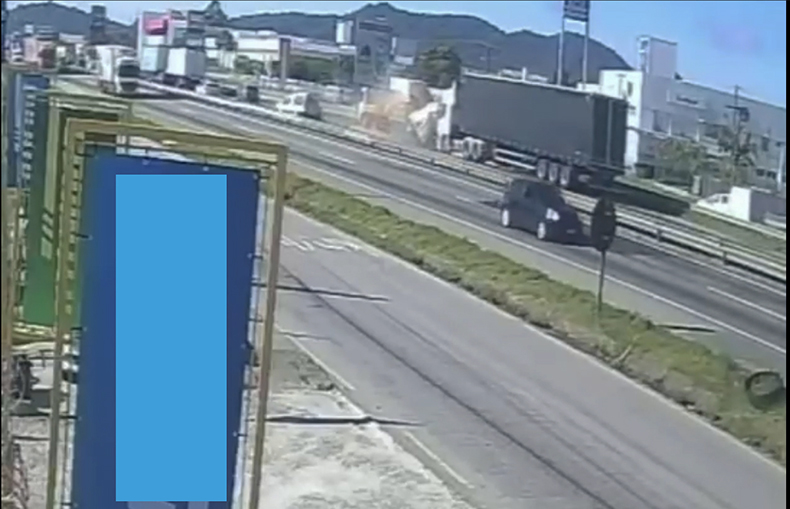 V&iacute;deo mostra o momento da colis&atilde;o