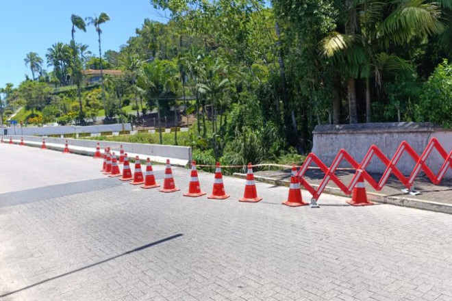 Prefeitura pretende liberar o tr&aacute;fego ainda neste s&aacute;bado (21)