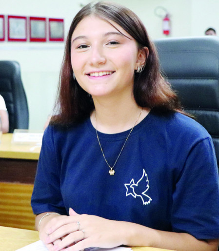 Andressa Peres Becchi - Escola Professor Ol&iacute;mpio Moretto