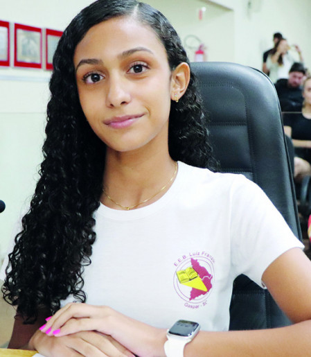 Mariana Ara&uacute;jo Ferreira - Escola Luiz Franzoi