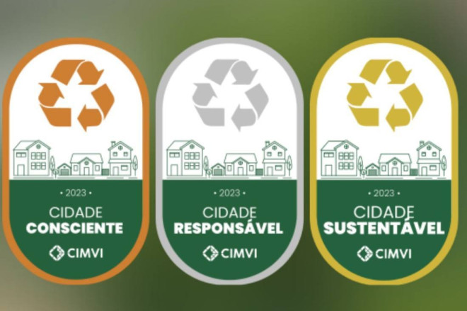 Selos que representam diferentes n&iacute;veis de certifica&ccedil;&atilde;o no programa