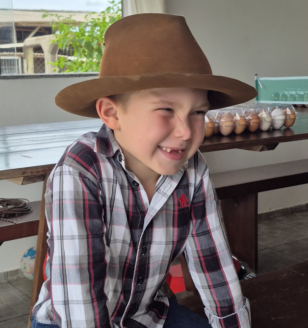 Jos&eacute; Pedro come&ccedil;a desde pequeno a aprender sobre valores