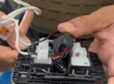 A c&acirc;mara estava acoplada a uma tomada de energia