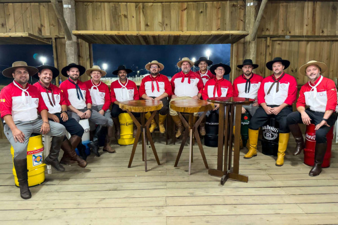 A diretoria se reuniu para a live de lan&ccedil;amento da 42&ordf; edi&ccedil;&atilde;o do tradicional rodeio crioulo de Gaspar