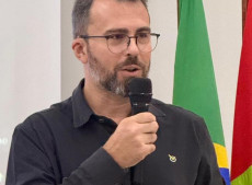 Para Deschamps, o atual cen&aacute;rio econ&ocirc;mico brasileiro ainda n&atilde;o est&aacute; preparado para absorver os impactos da mudan&ccedil;a 