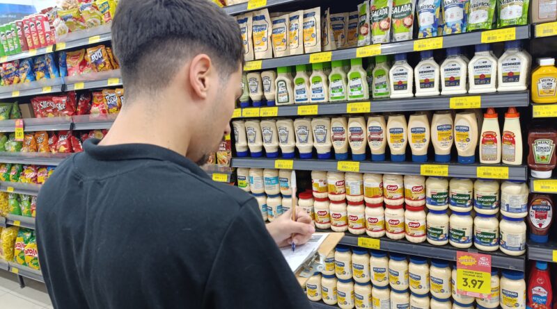 Levantamento analisou preços de 44 itens em seis estabelecimentos da cidade