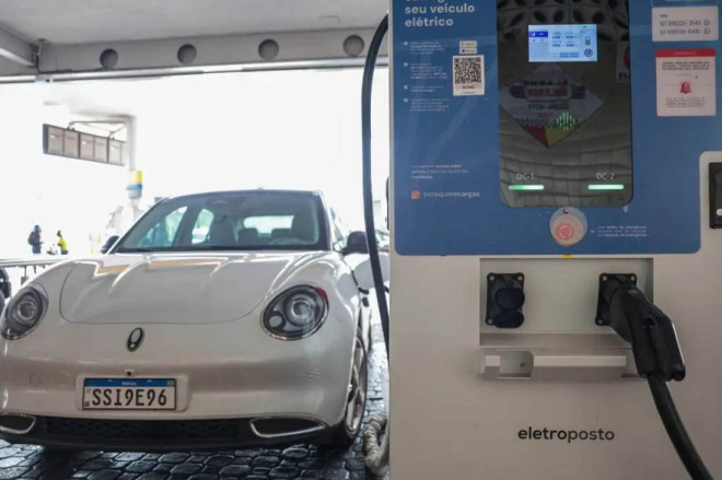  Santa Catarina passa a contar com uma norma espec&iacute;fica para locais com sistema de alimenta&ccedil;&atilde;o para ve&iacute;culos el&eacute;tricos,